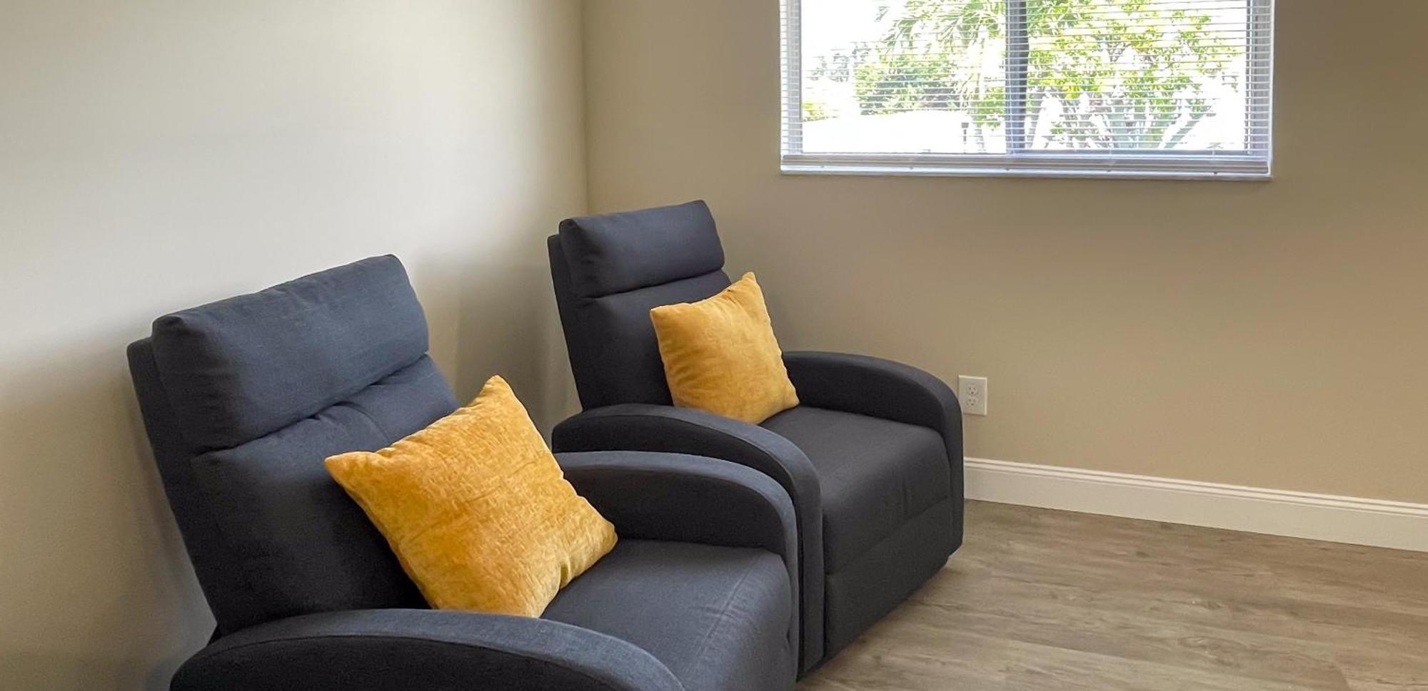 Lazy Cuckoo Inn - Sleek And Stylish Studio Apartments Форт Майерс Бийч Екстериор снимка